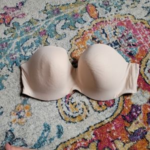 VS Nude Strapless Bra
